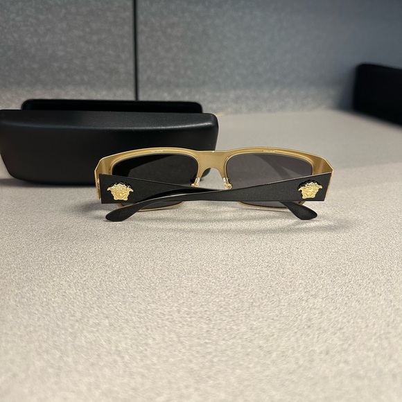 NEW VERSACE VE2262 1433/87 UNISEX MOD 2262 SUNGLASSES - Picture 5 of 9